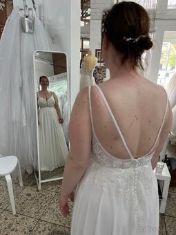 Nepoužité svatební šaty - 5