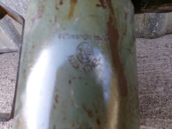 stará benzínová letlampa - 5