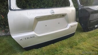 Nissan X-Trail XTrail II 2 T31 2007 - 2014 - kapota kufr - 5