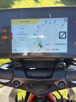 KTM Duke 125ccm 2022 - 5