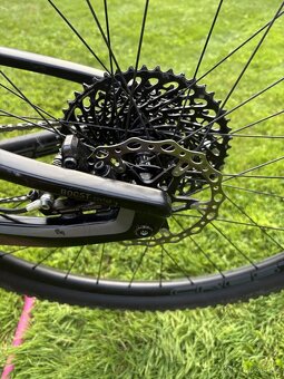 Kross Earth 4.0 vel. M - 5