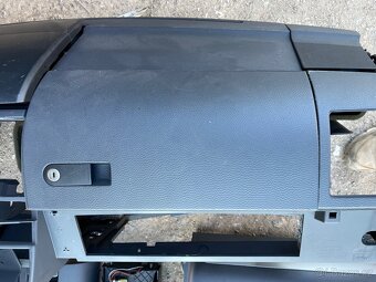 Palubní deska VW T5 MULTIVAN - 5