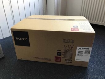 Projektor Sony VPL-VW320 ESW 4K - 5