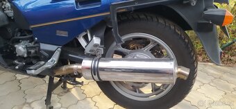 Kawasaki GTR 1000 - 5