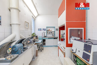 Prodej spoluvlastnického podílu zdravot. zařízení, Ostrava - 5