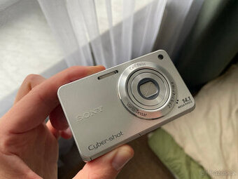 Analogue and Digital Camera Equipment | Sony Olympus Ihagee - 5