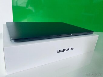 Apple MacBook PRO - 5