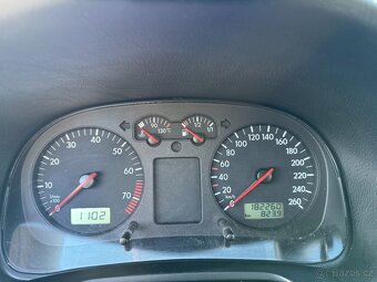 VW GOLF 4 1.6 - 5