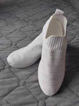 Dámské prodyšné pletené boty, slip on boty vel.39 bílé - 5