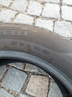 4x Pirelli 215/55 r17 - 5