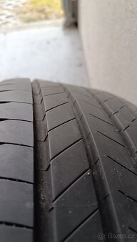 Bridgestone 225/50 R18 95V - 5