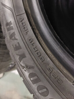 225/50 R19 100V Goodyear Performance zimní 4ks - 5
