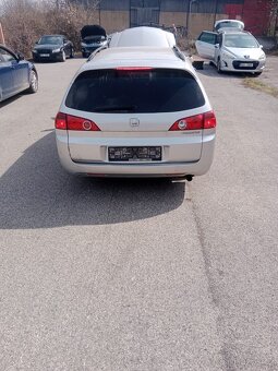 Prodám Honda Accord Tourer 2,0i,114kw,r.v.2006 - 5
