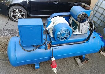 Kompresor ORLÍK 2JSK-75 - 833L/min, 300L, 8bar, 7,5KW - 5