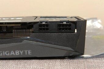 GIGABYTE GeForce RTX 3070 Gaming OC 8G GDDR6 - 5
