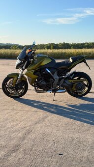 Honda cb1000r - 5