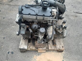 Motor +převodovka 1.9 tdi axr 74kw - 5