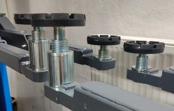 Dvousloupový elektrohydraulický zvedák 3500-7500 kg - 5