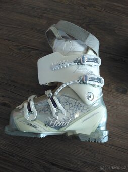 Prodám velmi pěkné dámské lyžáky HEAD velikost 38 - 5