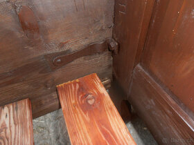 STAROŽITNÁ DŘEVĚNÁ POSTEL - 5