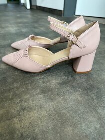 Kožené lodičky Baťa vel. 39 - 5