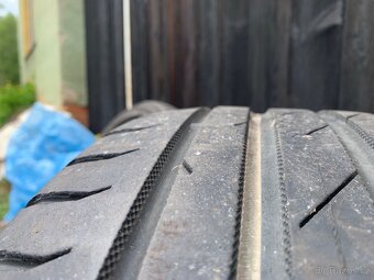 Pneu Nokian 225/40 R18 - 5