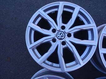 Alu disky na Škoda,Volkswagen, 17", 5x112, ET 48, šířka 8J - 5