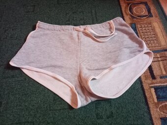 Dívčí kraťasy vel. 34/XS zn. H&M, F&F a FB Sisters - 5