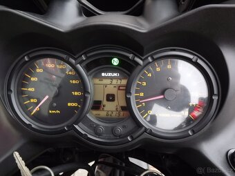 Suzuki DL 650 V-Strom (2007) - 5