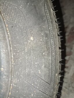 Prodám pneu zimní 175/70R13 - 5
