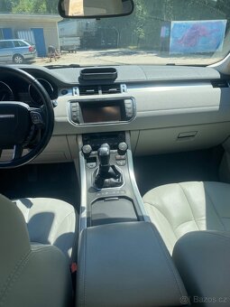 LAND ROVER EVOQUE Pure 2.2 TD4 - 4x4 TOP STAV - 5