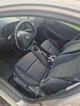 Hyundai i30 1.6 CRDi - 2009, ČR - 5
