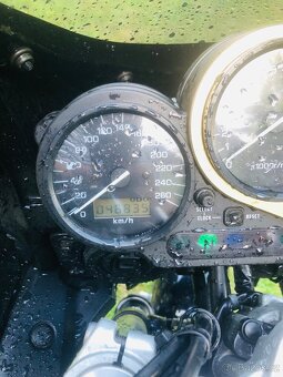 YAMAHA FAZER FZS 600 - 5