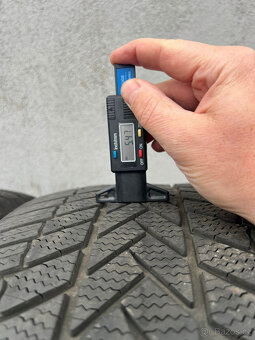 285/45R20 zimní pneu Bridgestone Blizzak LM005 5,5mm - 5