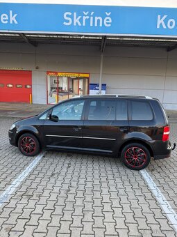 Volkswagen Touran 2.0 TDi FACELIFT MOŽNO NA SPLÁTKY - 5