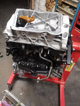 Opel vivaro, 2,0dci, 84kw, 9 míst - 5