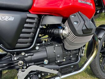 Prodám MOTO GUZZI V7 II STONE - 5