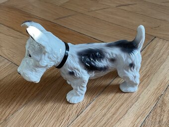 Starožitné porcelánové figurky psů - 5