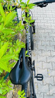 Dámské / dívčí kolo Specialized 27,5 - 5