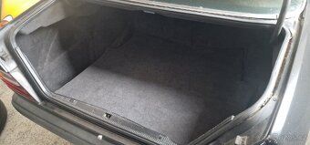 Mercedes Benz 124 coupe - 5