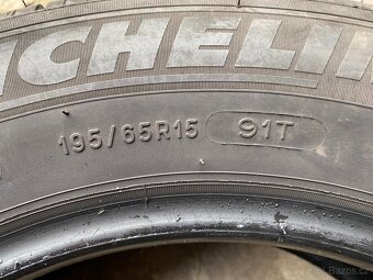 Pneu Michelin 195/65 R15 - 5