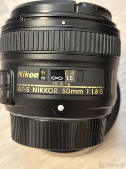 Nikon D7200 top - 5