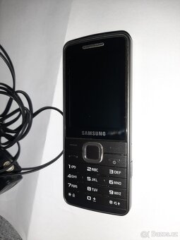 Samsung GT-S5610 - 5