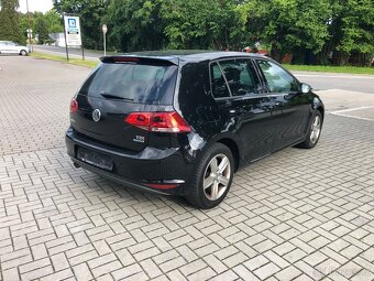 Volkswagen Golf VI 1,6 TDI 77 KW Highline Plný servis - 5
