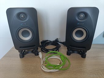 Focusrite Scarlett Solo 3th Gen, Tannoy Reveal 402, a další - 5