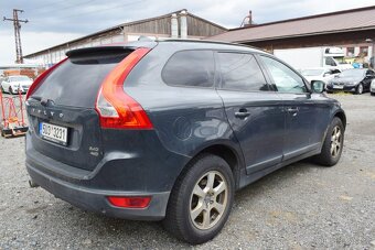 Volvo XC60 D5 2.4D 4X4/TAŽNÉ/AUT/NEJEDE/ - 5
