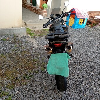 Aprilia Pegaso Strada 650 - 5