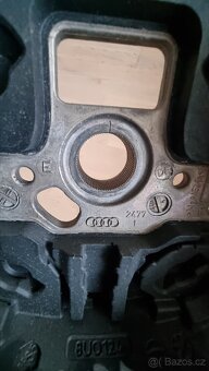 Volant Audi – originál, multifunkční, bez airbagu
 - 5