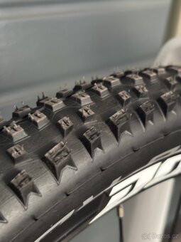 Celoodpružne horské kolo Giant Anthem X - 5