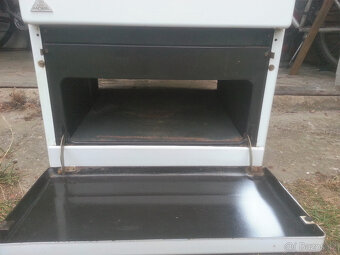 Plynový sporák s troubou - 5